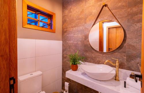 Old Town House | Discover Solar da Matutina: Relax by the Pool & Ocean View