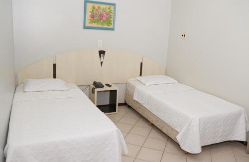 Vila dos Sas Hotel | Pet-Friendly Getaway at Solar das Mangueiras with Pool