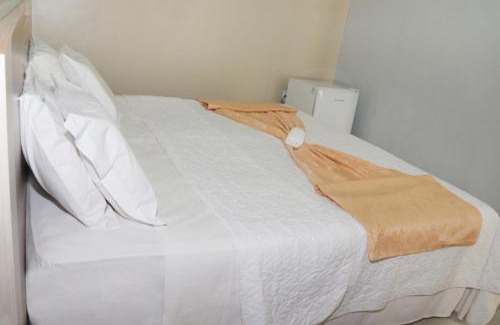 Vila dos Sas Hotel | Pet-Friendly Getaway at Solar das Mangueiras with Pool