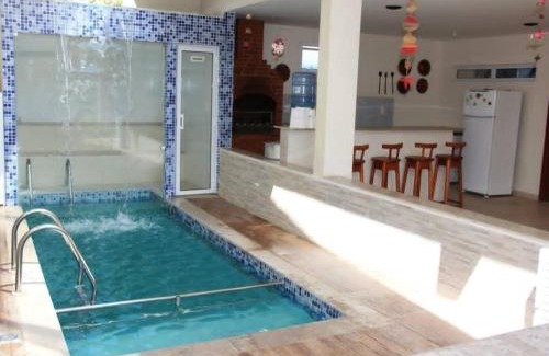 Manguinhos Apartment | Cozy Solar de Manguinhos Flat with Oceanfront Views