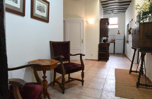 Labastida Apartment | Solar de Quintano: Pet-Friendly Retreat with Breakfast Included