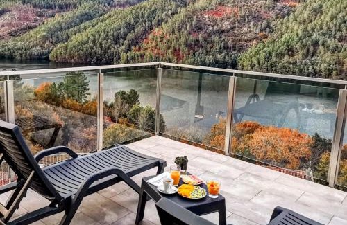 Cova Cabin | Relaxing Oceanfront Escape at Solar do Cávado