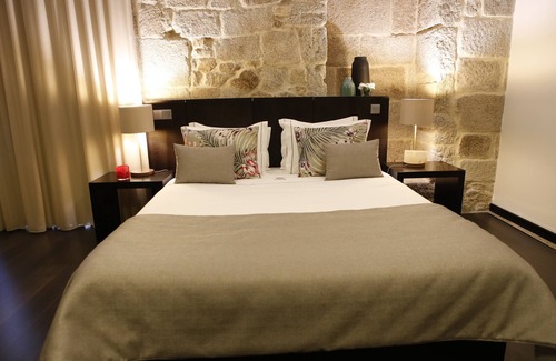 Fornos de Algodres House | Relax at Solar Dos Cáceres: 4-Star Comfort & Great Amenities