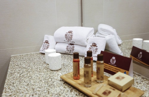 Fornos de Algodres House | Relax at Solar Dos Cáceres: 4-Star Comfort & Great Amenities