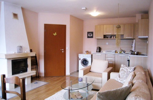 Shiligarnika Condo | Cozy Retreat with Fireplace & Panoramic Views Near Ski Lift