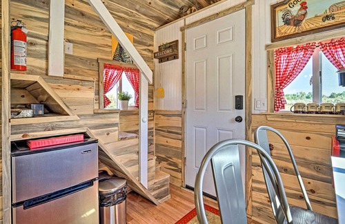 Cortez Apartment | Solar-Powered Tiny Home: Gas Grill & Fire Pit