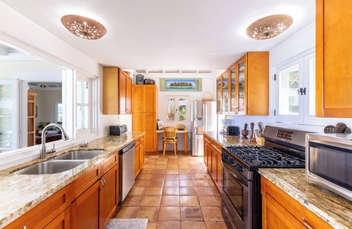 West End Villa | Relax at Oceanfront Villa with Pool and Spa - Guest Rated 10/10
