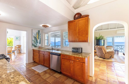 West End Villa | Relax at Oceanfront Villa with Pool and Spa - Guest Rated 10/10