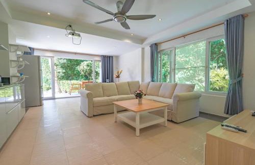 Klong Son Villa | Relax at Solario Beachfront Villa on Gorgeous Koh Chang