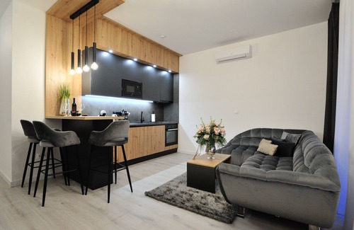 Mostar Hotel | Elegantly Designed Solaris: Top-Rated 4-Star Experience