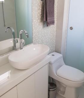 Rio Vermelho Apartment | Relax at Solaris Home: Family-Friendly with Pool & Hot Tub