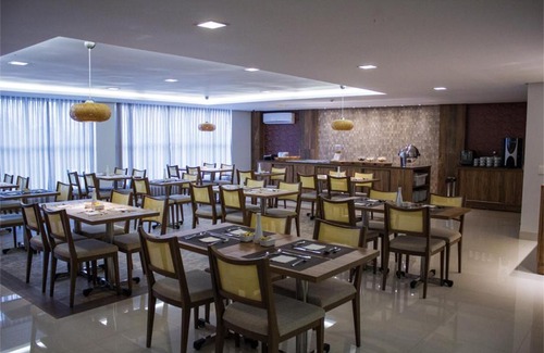 Centro Hotel | Family-Friendly Stays at Solaris Hotel - Rated 9/10