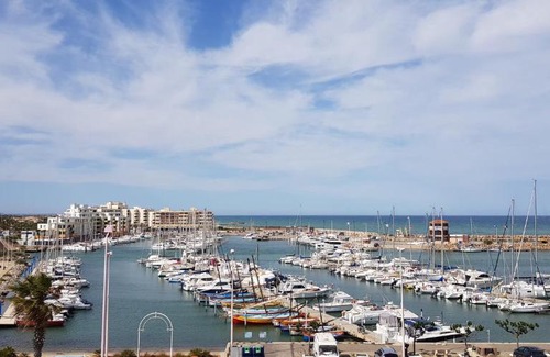 Le Barcares Apartment | Discover Solarium: Pet-Friendly Stay with Breakfast Options