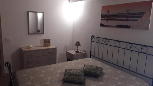 Pizzolungo Apartment | Cozy Sole di Sicilia with Ocean View & Family-Friendly Vibe