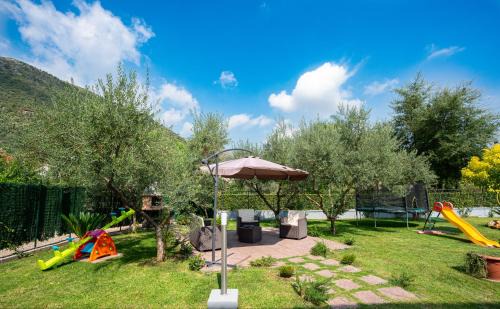 Fondi House | Family-Friendly Sole e Luna OPEN SPACE with Kitchen & Breakfast