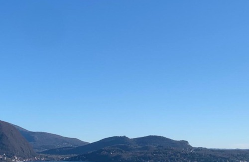 Verbania Apartment | Pet-Friendly Sole Hotel: Guest Rated 9.7/10 for Families