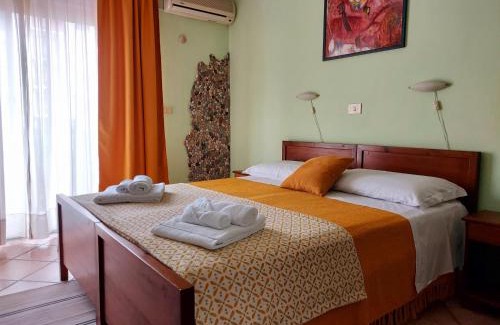 Villagonia Bed & Breakfast | Pet-Friendly Sole Mare B&B with Ocean Views & Breakfast