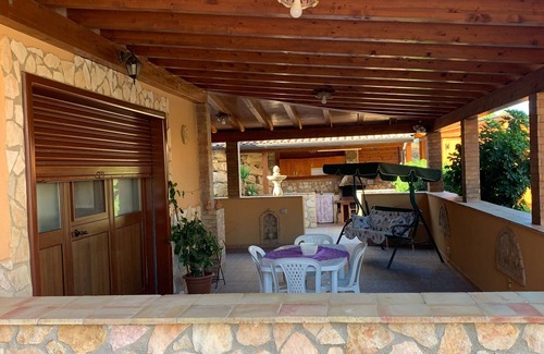 Siculiana Apartment | Relax at Sole Mare: Family-Friendly with Pool & Breakfast
