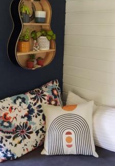 Republika Srpska Apartment | Inviting Sole Tiny House: Guest Rated 9.8, Family-Friendly Stay
