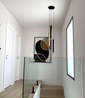 Zaidin House | Bright and Renovated Soleada Home with 9.5/10 Rating