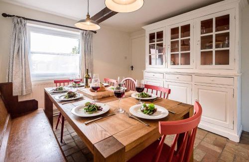 Woodbridge House | Family-Friendly Solebay House in Tunstall, Rated 8.7/10