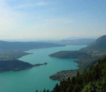 Talloires-Montmin Apartment | Discover Soleil Bleu: Oceanfront Retreat for Families