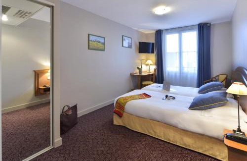 Solaize Hotel | Pet-Friendly Soleil et Jardin with Restaurant and Breakfast
