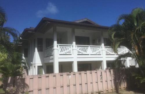 Nunue Apartment | Relax at Soleil: Garden Oasis with Hot Tub & Perfect Reviews