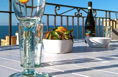 Aspra Apartment | Oceanfront Haven: Solemar Sicilia - Casa Tramonto Awaits