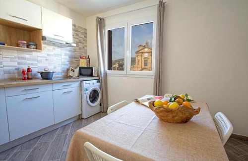 Bagheria Apartment | Discover Solemar Sicilia - Piazza Duomo: Family-Friendly Stay