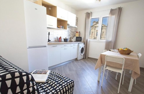 Bagheria Apartment | Discover Solemar Sicilia - Piazza Duomo: Family-Friendly Stay