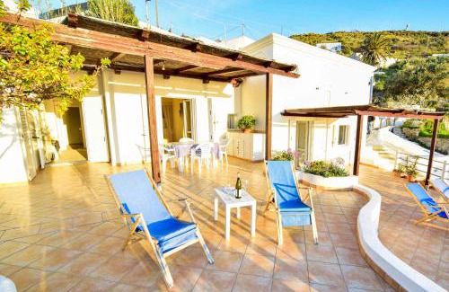 Le Forna Apartment | Cozy SOLEMAREPONZA Monolocali La Piana with Breakfast