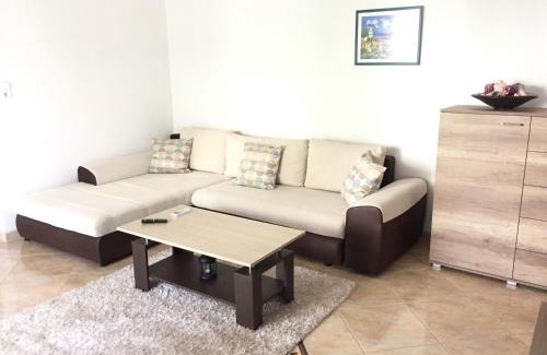 Kalocsa Apartment | Family-Friendly Solemio Apartman Kalocsa - Rated 9.5/10