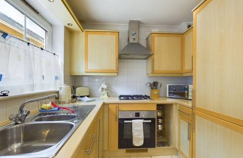 Bembridge Ski Chalet | Beachfront Bliss at Solent Landing No. 12A - Guest Rated 10/10