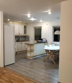 Sollentuna Villa | Welcoming Sollenatuna House for Family-Friendly Getaways