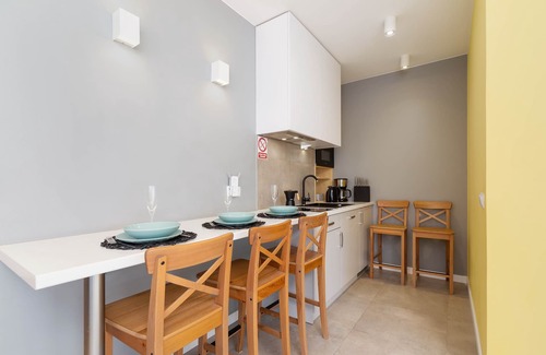 Stare Podgorze Apartment | Cozy Solna 1: Pet-Friendly with WiFi and Parking in Cracow