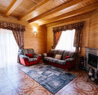 Polyana House | Family-Friendly Solnce Karpat: 4-Star Retreat Rated 9/10