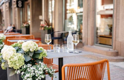 Kluuvi Hotel | Elegant Solo Sokos Hotel Helsinki: Pet-Friendly & 4-Star Stay