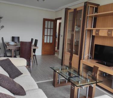 Cee Apartment | Welcoming SOLPOR: Family-Friendly & Highly Rated at 9.4/10