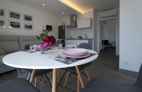 Corcubion Apartment | Exceptional Solpor Galitrips with Hot Tub & Pet Friendly