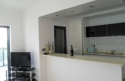 Alvor Apartment | Discover Solrio: Modern 1-Bed Apartment with Ocean View