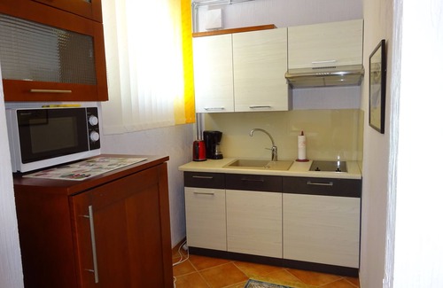 Simrishamn Apartment | Experience Solrosen i Simrishamn: Pet-Friendly Retreat