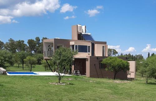San Javier House | Modern SOLSALI Cabin: 4-Star Stay with Pool & Hot Tub