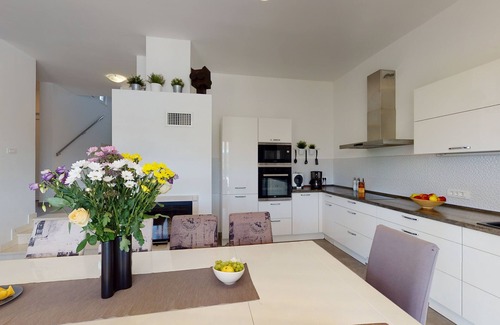 Solta Villa | Villa Giove: Modern 4BR Oasis with Private Pool & Spa