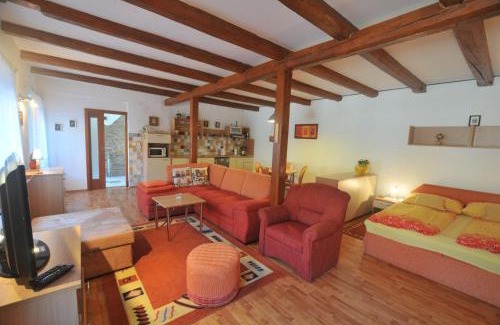 Smizany House | Discover Soludus-Spišský ľudový dom: Family-Friendly Retreat