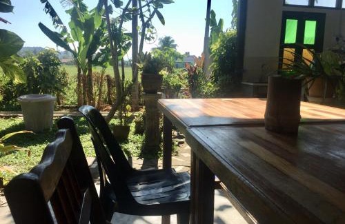 Lubok Buaya House | Cozy Soluna Guest House: Top-Rated Stay with Kitchen Access