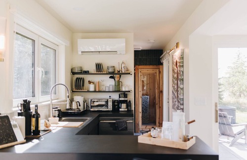 South Range Cabin | Experience Sölvieg Stay: Unique Shipping Container Retreat