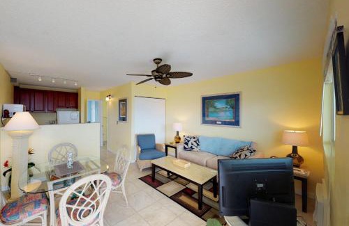 Marathon Apartment | Oceanfront Escape at Sombrero Siesta - Family Friendly Retreat