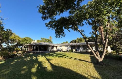 Westridge Bed & Breakfast | Relax at Somer House Guest Suites with Oceanfront Views