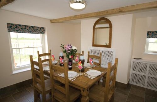 Skegness House | Convenient Stay at Somer Leyton Cottage - Guest Rated 9.3